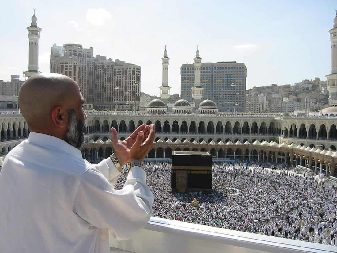 pilgriminmeccasaudiarabia_alimansure_cc_1200px