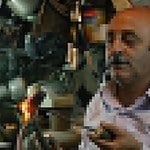 Iranianmanwithteakettles iran christiaantriebert cc 1300x800