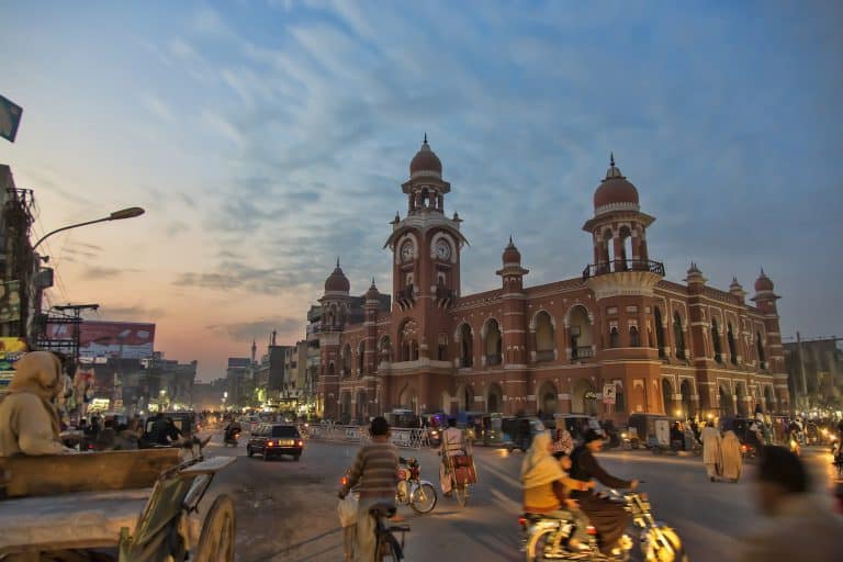 MiltanPakistanStreet-byTahsinShah-viaWikimediaCC -small