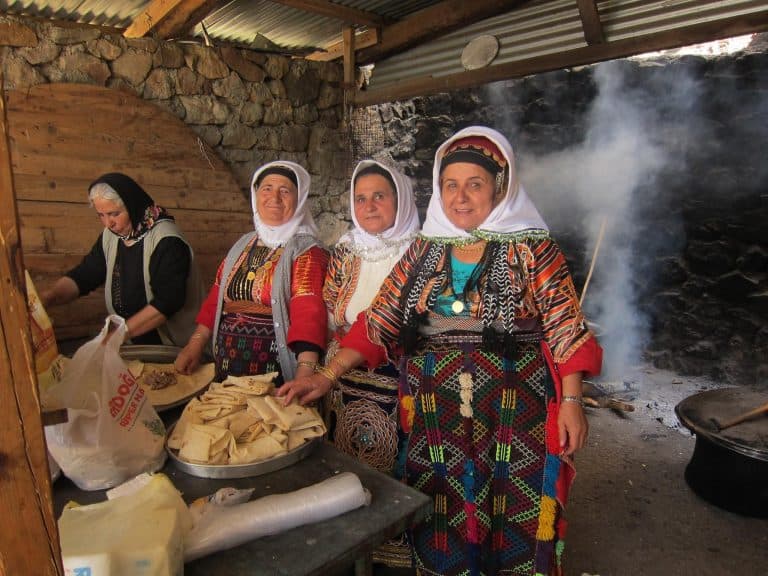 Aleviwomen Byhubyar Sıraçalevileri Viafacebook 