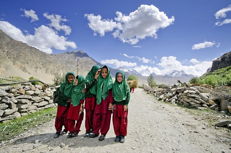 PakistaniSchoolgirls_PrabhuBDoss_FlickrCC_1300px